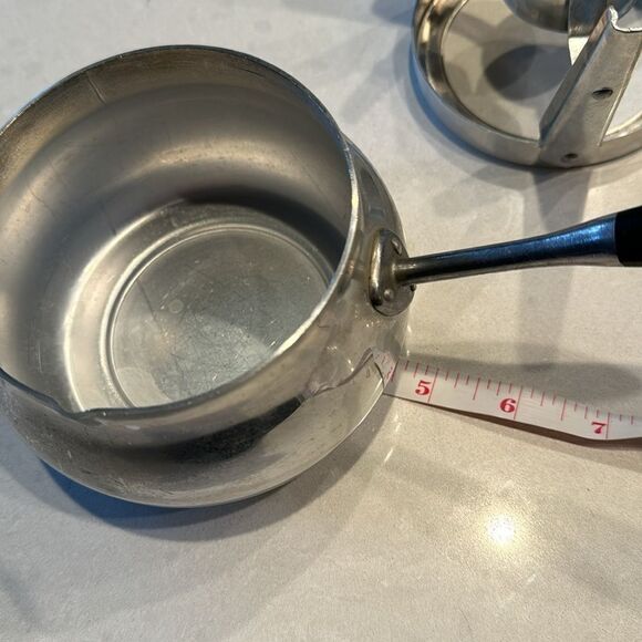 Fondue pot vintage with lid, wooden handle, candle stand, and 4 forks, so fun. - Picture 9 of 9